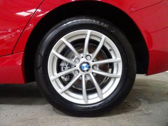 BMW 1 Series 1.6 118i SE Auto Euro 6 (s/s) 5dr