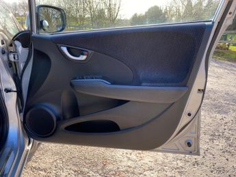 Honda Jazz 1.4 i-VTEC ES Plus CVT Euro 5 5dr