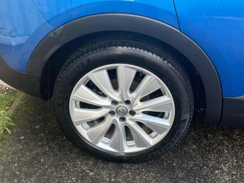 Vauxhall Grandland X 1.6 13.2kWh Ultimate Nav Auto 4WD Euro 6 (s/s) 5dr Hybrid4