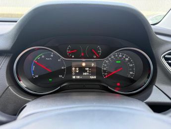 Vauxhall Grandland X 1.6 13.2kWh Ultimate Nav Auto 4WD Euro 6 (s/s) 5dr Hybrid4