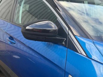 Vauxhall Grandland X 1.6 13.2kWh Ultimate Nav Auto 4WD Euro 6 (s/s) 5dr Hybrid4