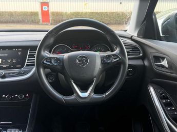 Vauxhall Grandland X 1.6 13.2kWh Ultimate Nav Auto 4WD Euro 6 (s/s) 5dr Hybrid4