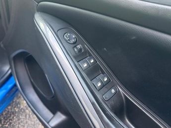 Vauxhall Grandland X 1.6 13.2kWh Ultimate Nav Auto 4WD Euro 6 (s/s) 5dr Hybrid4