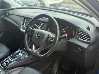 Vauxhall Grandland X 1.6 13.2kWh Ultimate Nav Auto 4WD Euro 6 (s/s) 5dr Hybrid4