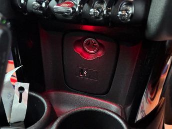 MINI Hatch 1.5 Cooper Steptronic Euro 6 (s/s) 5dr