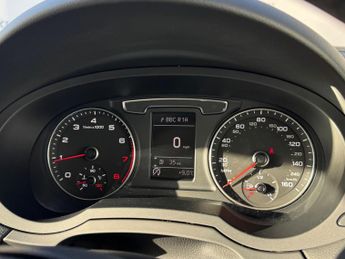 Audi Q3 1.4 TFSI CoD SE S Tronic Euro 6 (s/s) 5dr