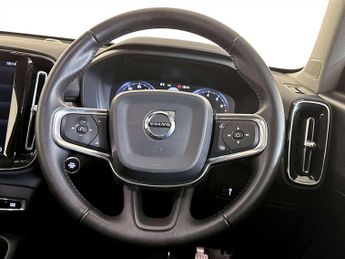 Volvo XC40 2.0 T4 Inscription SUV 5dr Petrol Auto AWD Euro 6 (s/s) (190 ps)