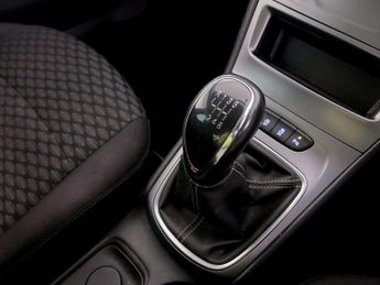 Vauxhall Astra 1.5 Turbo D SE Sports Tourer 5dr Diesel Manual Euro 6 (s/s) (105