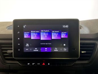 Renault Trafic 2.0 dCi Blue SL28 Business+ Panel Van 5dr Diesel Manual L1 H1 Eu