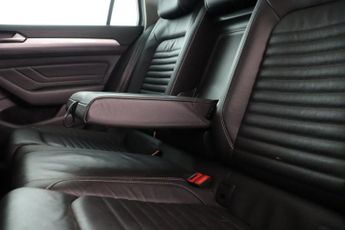 Volkswagen Passat 1.5 TSI EVO SEL DSG Euro 6 (s/s) 5dr
