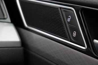 Volkswagen Passat 1.5 TSI EVO SEL DSG Euro 6 (s/s) 5dr