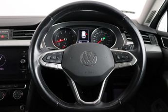 Volkswagen Passat 1.5 TSI EVO SEL DSG Euro 6 (s/s) 5dr