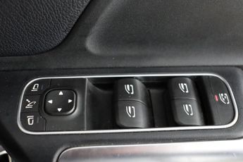 Mercedes-Benz GLA 1.3 GLA250e 15.6kWh Exclusive Edition 8G-DCT Euro 6 (s/s) 5dr