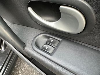 Renault Clio 1.6 VVT Dynamique 5dr