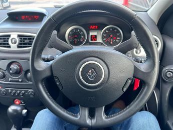 Renault Clio 1.6 VVT Dynamique 5dr