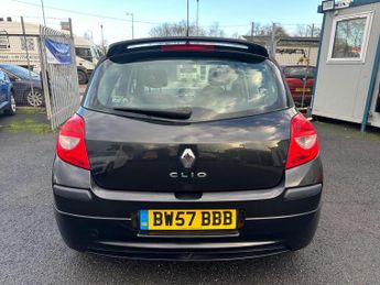 Renault Clio 1.6 VVT Dynamique 5dr