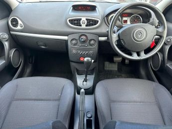 Renault Clio 1.6 VVT Dynamique 5dr