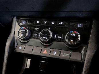 Skoda Karoq 1.0 TSI GPF SE SUV 5dr Petrol Manual Euro 6 (s/s) (115 ps)