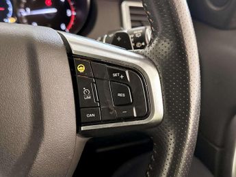 Land Rover Discovery Sport 2.0 SD4 HSE Dynamic Lux SUV 5dr Diesel Auto 4WD Euro 6 (s/s) (24