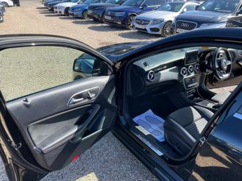 Mercedes-Benz A Class 1.6 A180 AMG Line (Premium Plus) 7G-DCT Euro 6 (s/s) 5dr