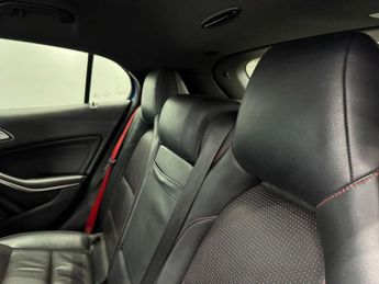 Mercedes-Benz GLA 2.1 GLA220 CDI AMG Line 7G-DCT 4MATIC Euro 6 (s/s) 5dr