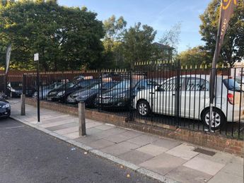 Nissan Micra 1.2 16v n-tec 5dr