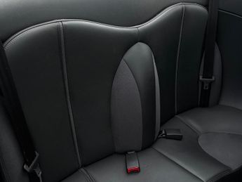 Nissan Micra C+C 1.6 Essenza 2dr