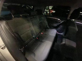 Volkswagen e-Golf 35.8kWh e-Golf Auto 5dr