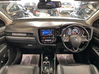 Mitsubishi Outlander 2.2 DI-D 4 Auto 4WD Euro 6 5dr