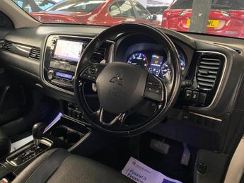 Mitsubishi Outlander 2.2 DI-D 4 Auto 4WD Euro 6 5dr