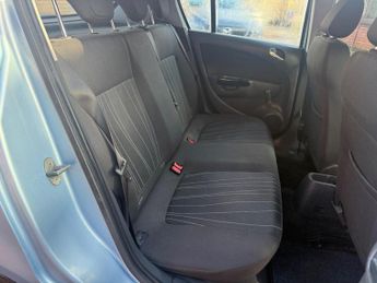 Vauxhall Corsa 1.4i 16v Club 5dr