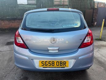 Vauxhall Corsa 1.4i 16v Club 5dr