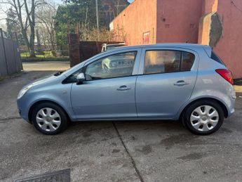 Vauxhall Corsa 1.4i 16v Club 5dr