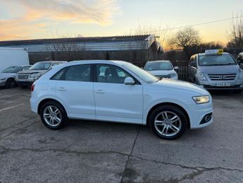 Audi Q3 2.0 TDI S line S Tronic quattro Euro 5 (s/s) 5dr