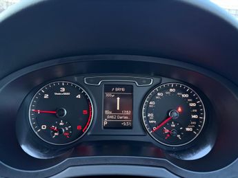 Audi Q3 2.0 TDI S line S Tronic quattro Euro 5 (s/s) 5dr
