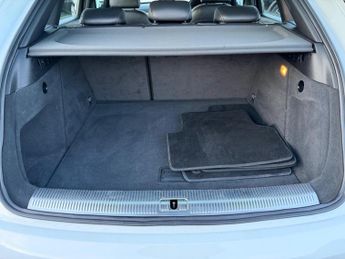 Audi Q3 2.0 TDI S line S Tronic quattro Euro 5 (s/s) 5dr