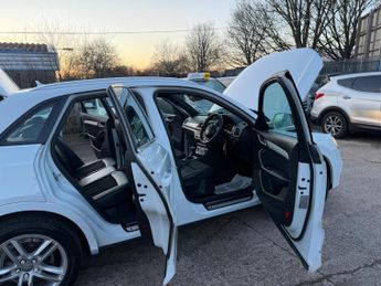 Audi Q3 2.0 TDI S line S Tronic quattro Euro 5 (s/s) 5dr