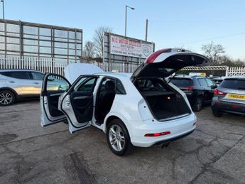 Audi Q3 2.0 TDI S line S Tronic quattro Euro 5 (s/s) 5dr