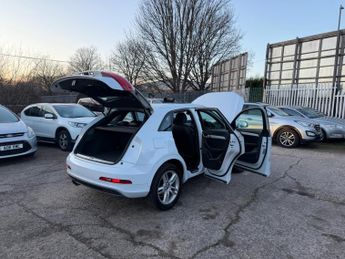 Audi Q3 2.0 TDI S line S Tronic quattro Euro 5 (s/s) 5dr