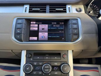 Land Rover Range Rover Evoque 2.2 SD4 Pure Auto 4WD Euro 5 5dr