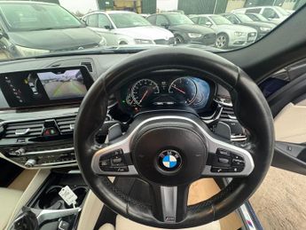 BMW 5 Series 2.0 520d M Sport Auto Euro 6 (s/s) 4dr