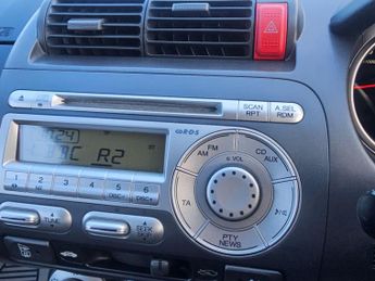 Honda Jazz 1.4 i-DSI SE CVT-7 5dr