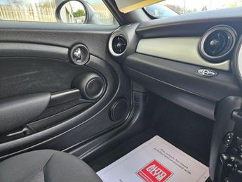 MINI Roadster 1.6 Cooper Euro 5 (s/s) 2dr