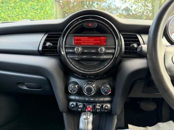 MINI Hatch 1.5 Cooper Auto Euro 6 (s/s) 5dr