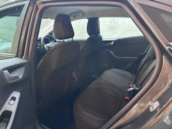 Ford Puma 1.0T EcoBoost MHEV Titanium DCT Euro 6 (s/s) 5dr