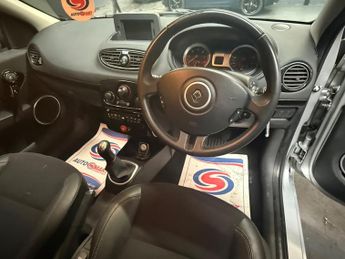 Renault Clio 1.5 dCi Dynamique TomTom Euro 5 5dr
