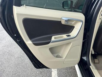 Volvo XC60 2.4 D5 SE Lux Geartronic AWD Euro 5 5dr