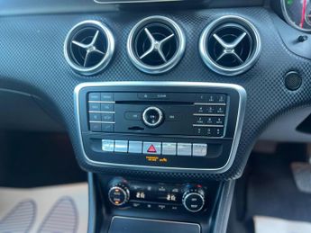 Mercedes-Benz A Class 2.1 A200d Sport (Premium) 7G-DCT Euro 6 (s/s) 5dr