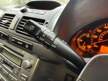 Toyota Avensis 1.8 VVT-i T4 5dr