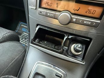 Toyota Avensis 1.8 VVT-i T4 5dr